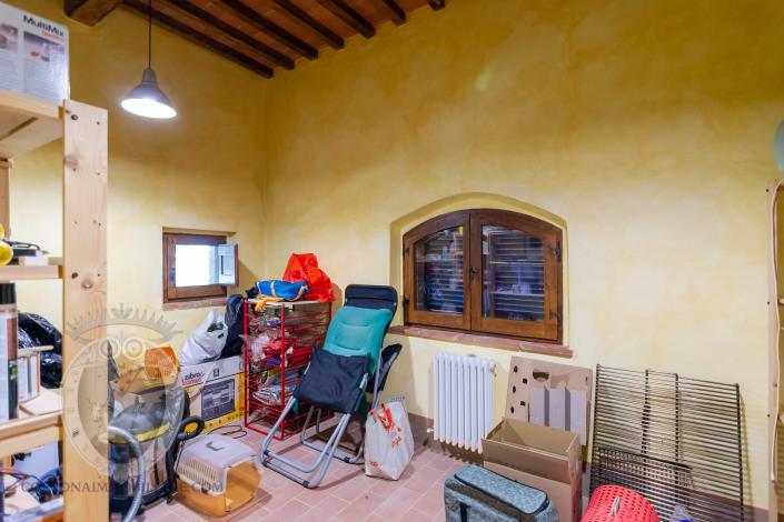 Image No.45-8 Bed Country House for sale