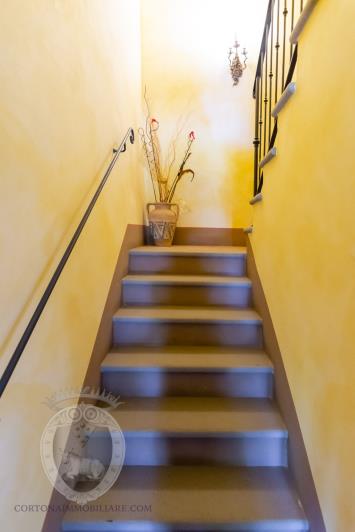 Image No.46-8 Bed Country House for sale