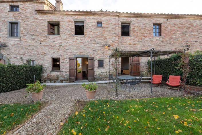 Image No.1-Propriété à vendre à Cortona