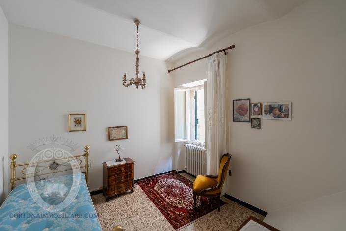 Image No.18-3 Bed Townhouse for sale