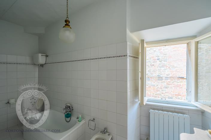 Image No.22-3 Bed Townhouse for sale