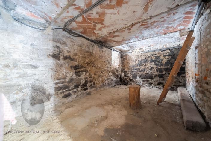 Image No.25-3 Bed Townhouse for sale