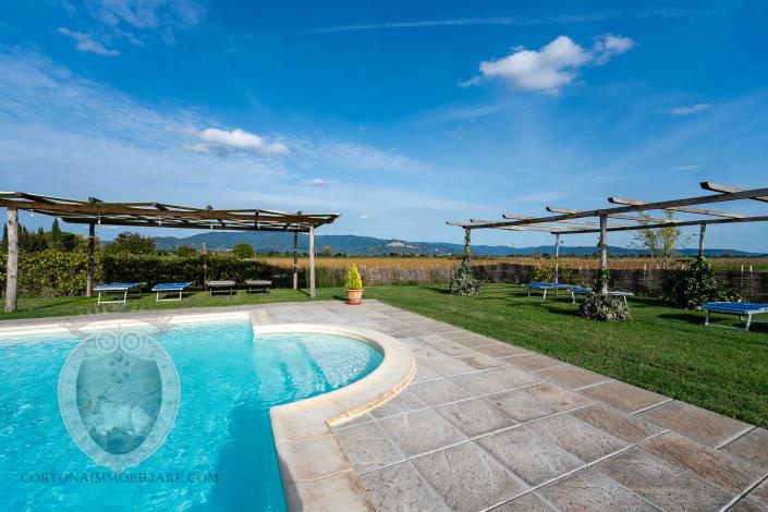 Image No.10-Ferme de 7 chambres à vendre à Cortona