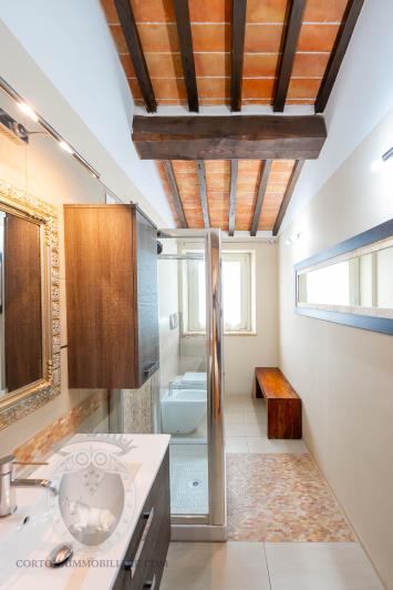 Image No.23-Ferme de 7 chambres à vendre à Cortona