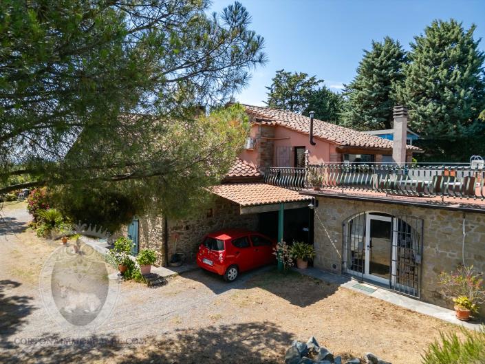 Image No.51-4 Bed Farmhouse for sale