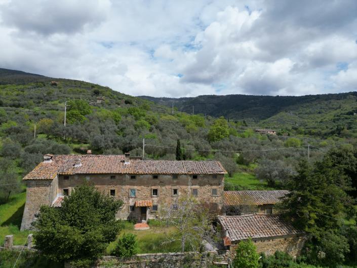 Image No.1-Ferme de 8 chambres à vendre à Cortona