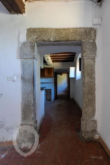 Image No.13-8 Bed Farmhouse for sale