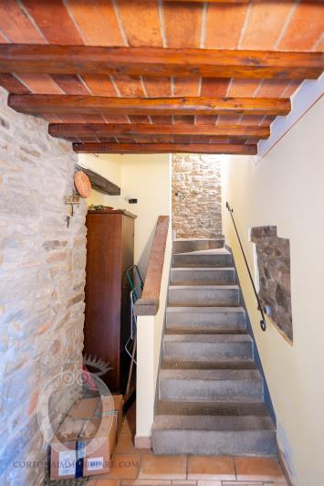 Image No.5-Maison de ville de 4 chambres à vendre à Cortona