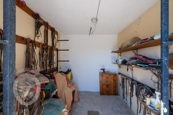 Image No.12-8 Bed Farmhouse for sale