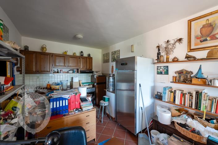 Image No.26-8 Bed Farmhouse for sale