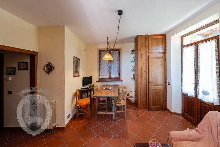 Image No.28-8 Bed Farmhouse for sale