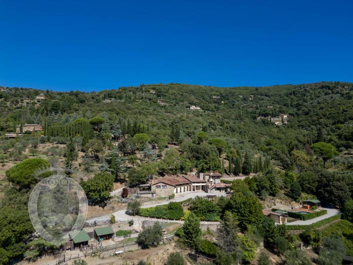 Image No.34-8 Bed Farmhouse for sale