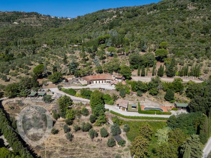 Image No.37-8 Bed Farmhouse for sale