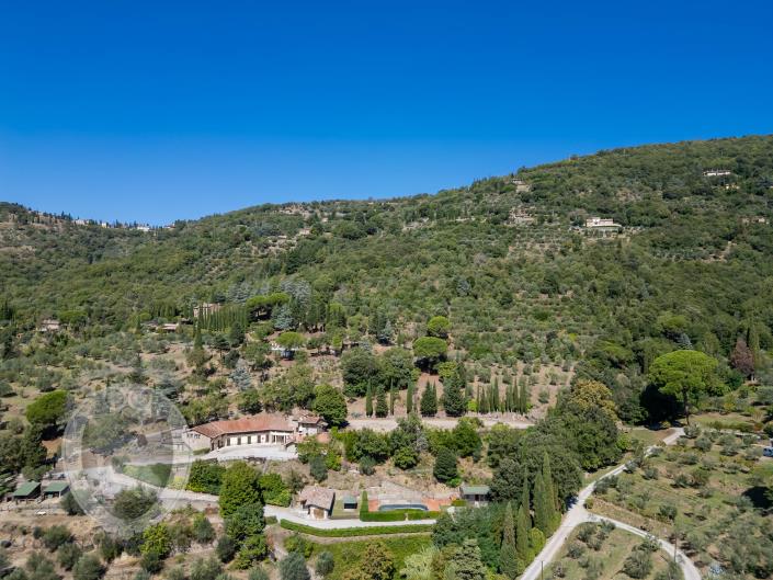 Image No.38-8 Bed Farmhouse for sale