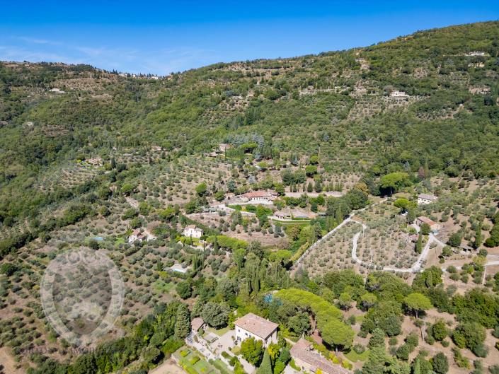 Image No.59-8 Bed Farmhouse for sale