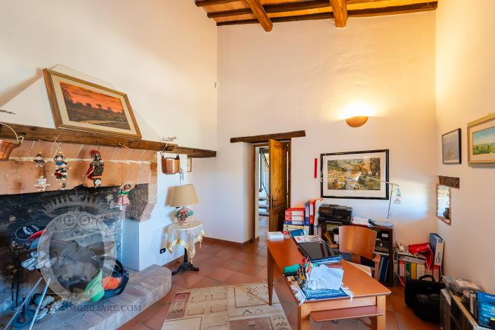 Image No.36-Ferme de 4 chambres à vendre à Corciano