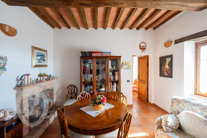 Image No.45-Ferme de 4 chambres à vendre à Corciano