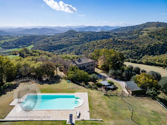 Image No.57-Ferme de 4 chambres à vendre à Corciano