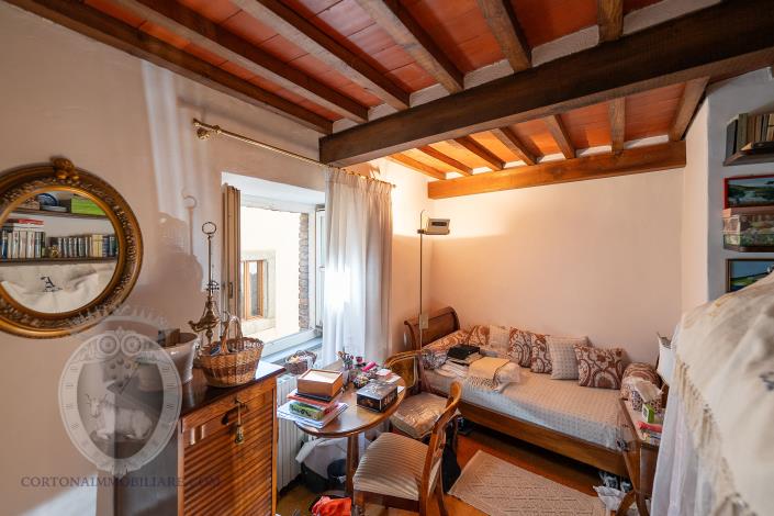 Image No.20-3 Bed Apartment for sale