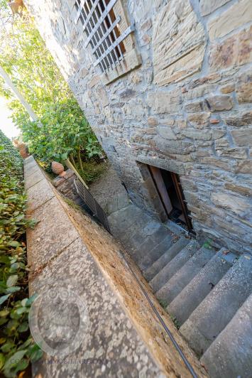 Image No.34-3 Bed Farmhouse for sale