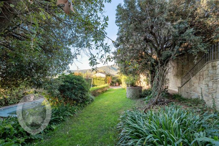 Image No.38-3 Bed Farmhouse for sale