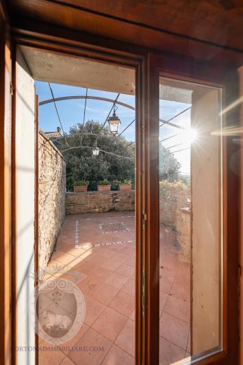 Image No.21-5 Bed Farmhouse for sale