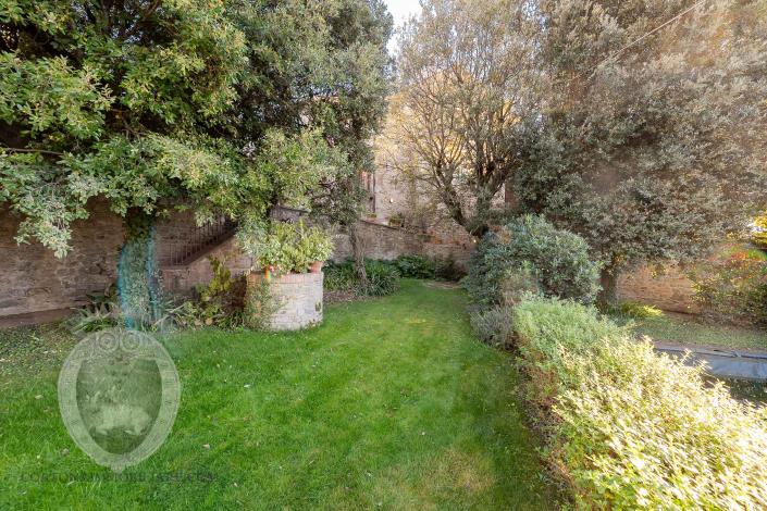 Image No.37-5 Bed Farmhouse for sale