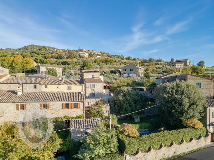 Image No.55-5 Bed Farmhouse for sale