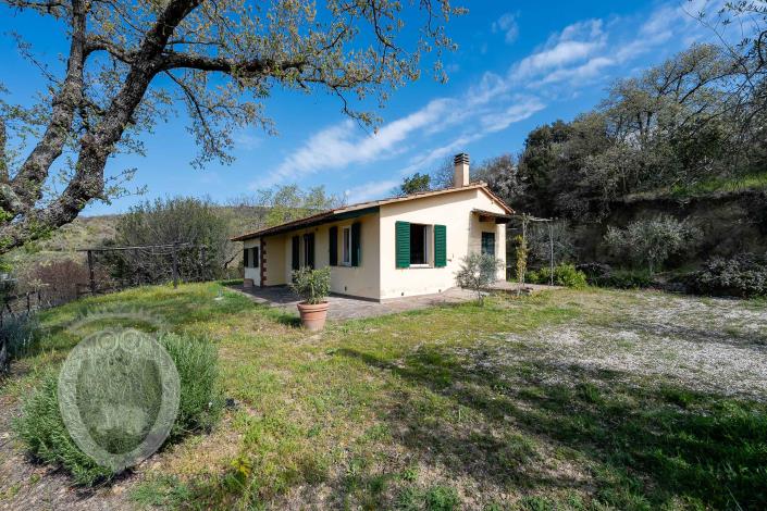 Image No.11-1 Bed Farmhouse for sale