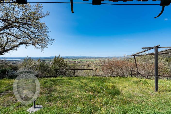 Image No.13-1 Bed Farmhouse for sale