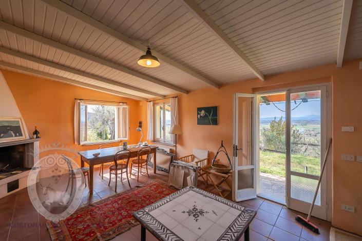 Image No.14-1 Bed Farmhouse for sale