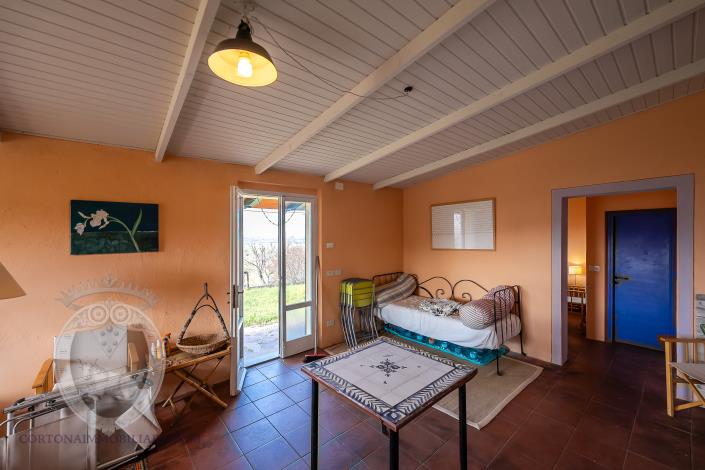 Image No.15-1 Bed Farmhouse for sale