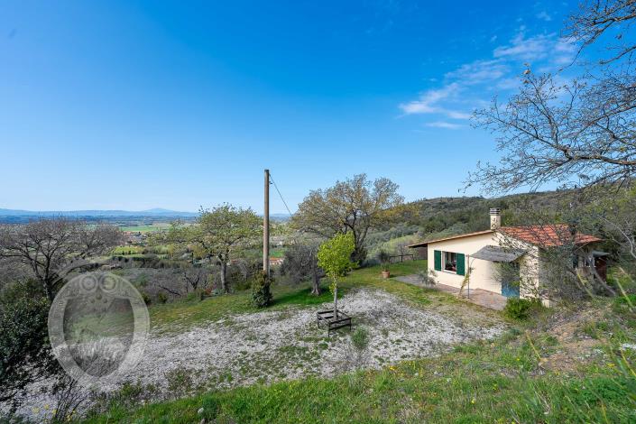 Image No.23-1 Bed Farmhouse for sale