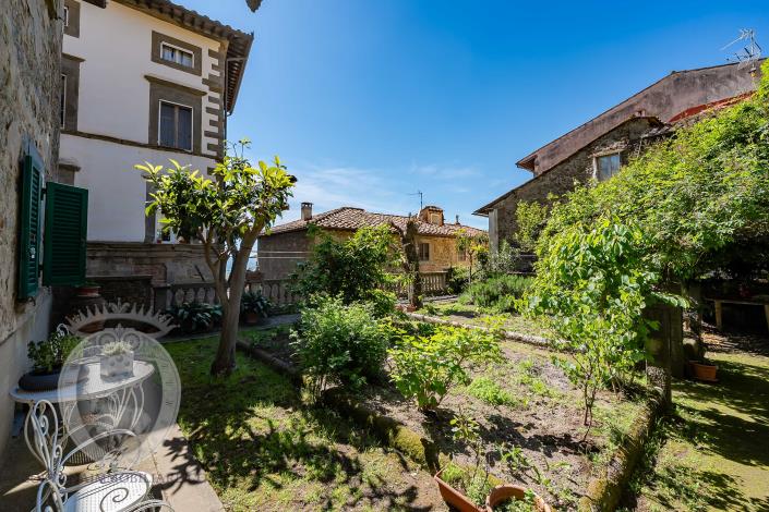 Image No.2-Appartement de 3 chambres à vendre à Cortona