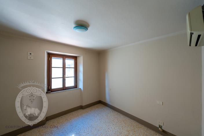 Image No.12-3 Bed Apartment for sale