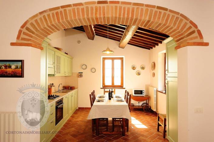 Image No.20-4 Bed Farmhouse for sale