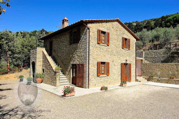 Image No.42-4 Bed Farmhouse for sale