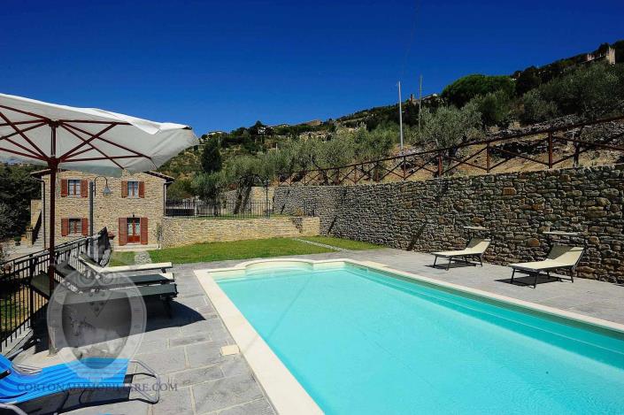 Image No.45-4 Bed Farmhouse for sale