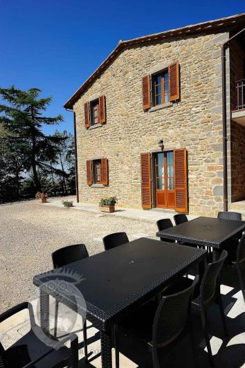 Image No.46-4 Bed Farmhouse for sale