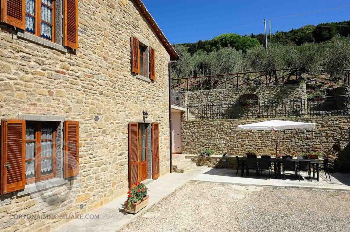 Image No.49-4 Bed Farmhouse for sale