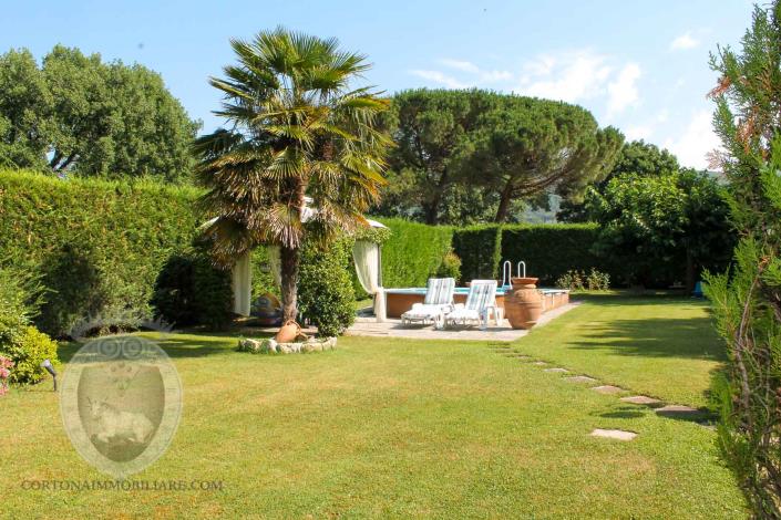 Image No.36-3 Bed Farmhouse for sale