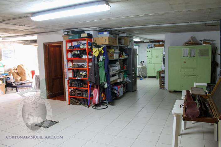 Image No.40-3 Bed Farmhouse for sale