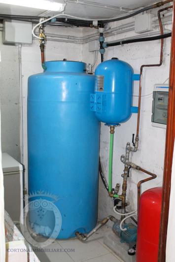 Image No.41-3 Bed Farmhouse for sale