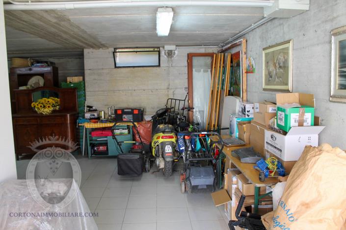 Image No.43-3 Bed Farmhouse for sale