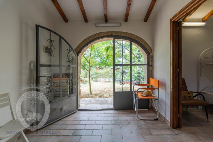 Image No.11-3 Bed Farmhouse for sale