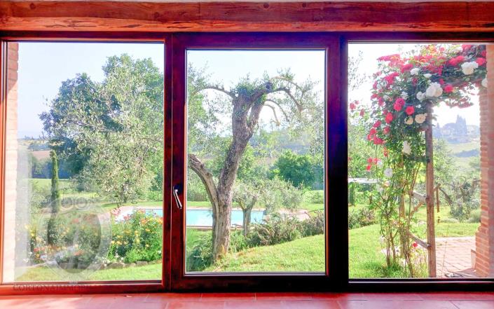 Image No.2-3 Bed Farmhouse for sale