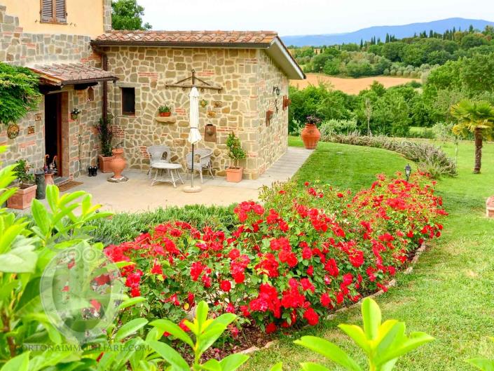 Image No.3-3 Bed Farmhouse for sale