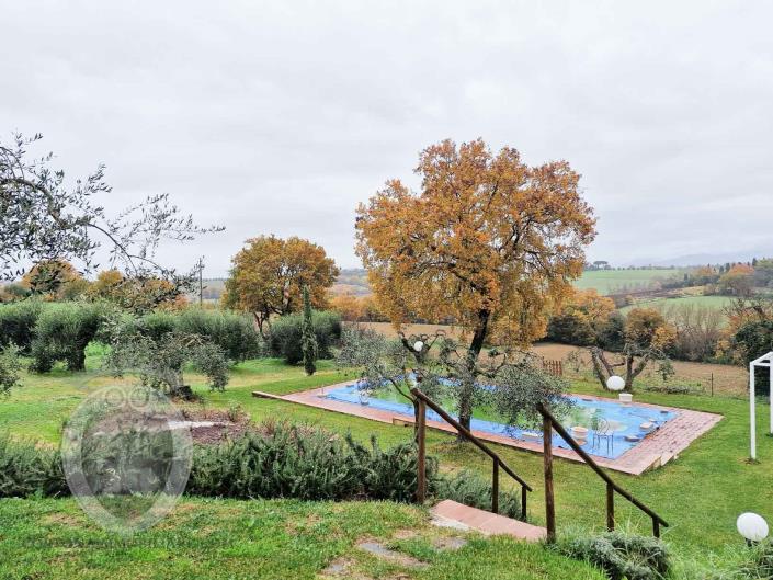 Image No.16-3 Bed Farmhouse for sale