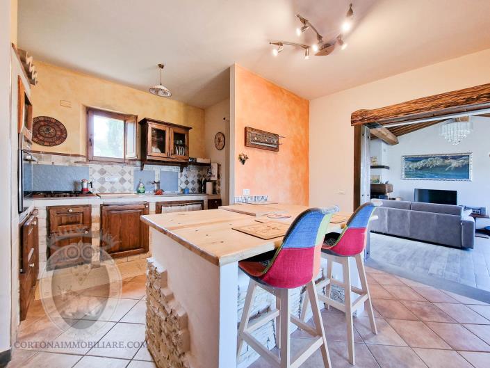 Image No.24-3 Bed Farmhouse for sale