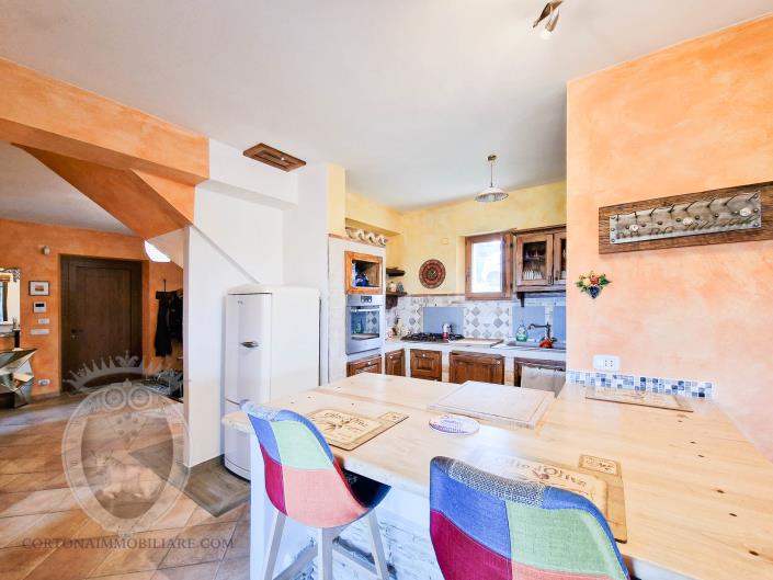 Image No.28-3 Bed Farmhouse for sale